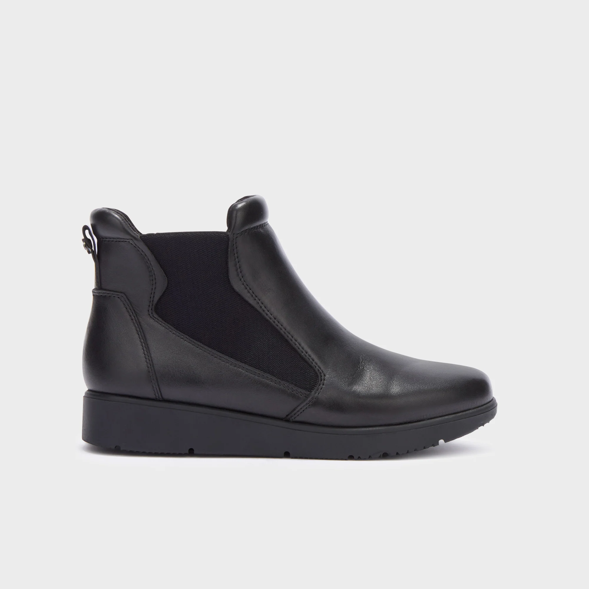 Outlet: shoes on sale